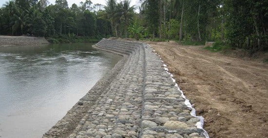 Harga Kawat Bronjong Per Meter Untuk Sungai