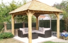 Gazebo Bambu Taman