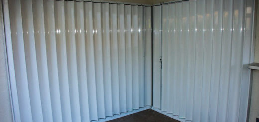 Perbadaan Pintu Folding Gate Dengan Harmonika